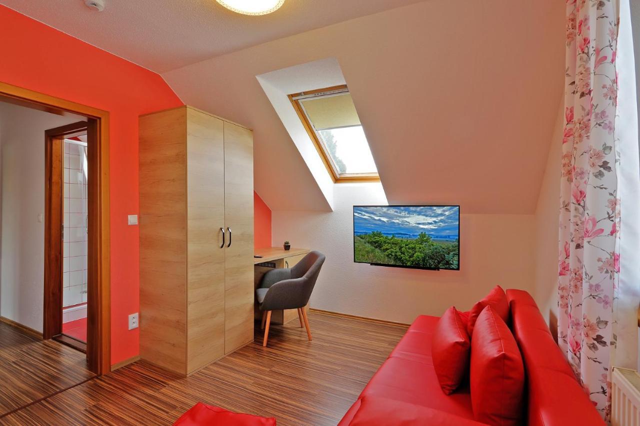 Eltako Penzion Karlovy Vary Dış mekan fotoğraf